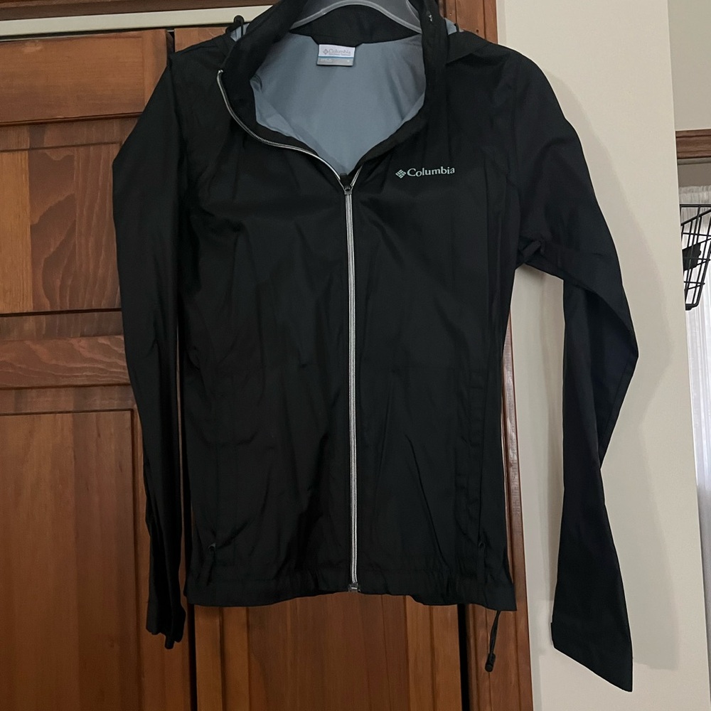 Columbia Women's Black Lightweight Jacket
